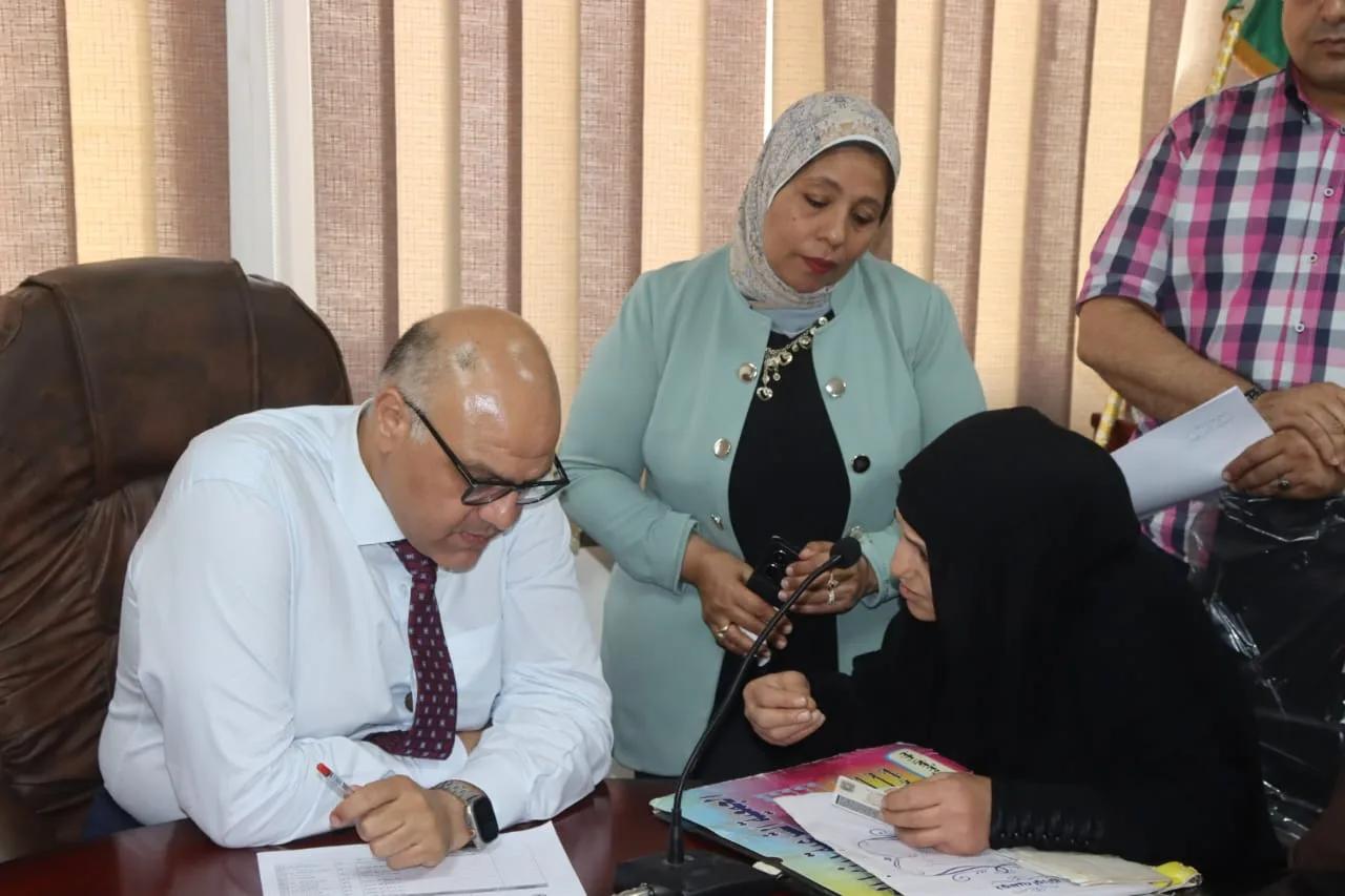 لقاءات القليوبية الأسبوعية.. المحافظ بين المواطنين لحل المشكلات وتحقيق مطالب الأهالي