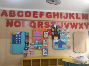 أجواء مبهجة في رياض الأطفال..واستعداد يليق ببراءة الصغار