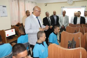 محافظ القليوبية يتفقد مدرسة إيجيبت جولد ويشيد بربط التعليم بسوق العمل