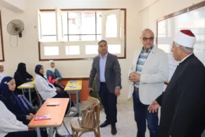 محافظ القليوبية يتفقد المعاهد الأزهرية ببنها ويؤكد: "العلم والأخلاق أساس الريادة"