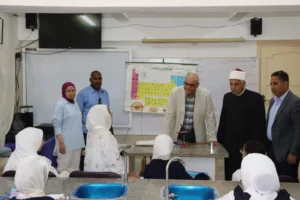 محافظ القليوبية يتفقد المعاهد الأزهرية ببنها ويؤكد: "العلم والأخلاق أساس الريادة"