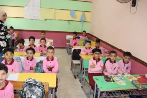 محافظ القليوبية يتفقد المعاهد الأزهرية ببنها ويؤكد: "العلم والأخلاق أساس الريادة"