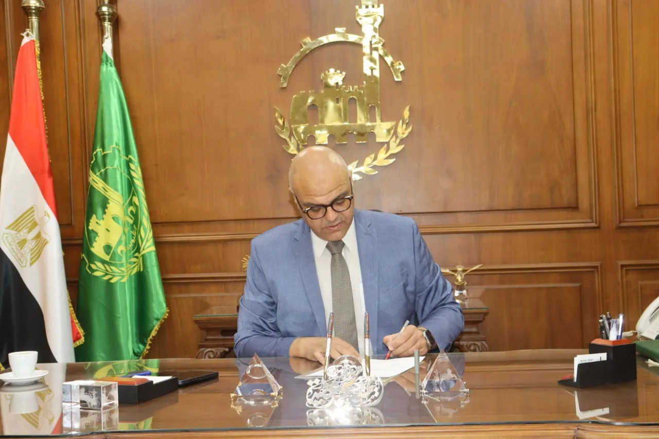 انضباط الشارع أولوية.. مواعيد جديدة للمحال في القليوبية بداية من الجمعة انضباط الشارع أولوية.. مواعيد جديدة للمحال في القليوبية بداية من الجمعة