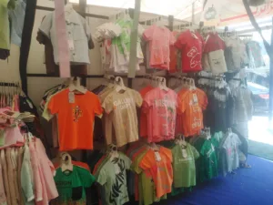 محافظ القليوبية ورئيس الغرفة التجارية يفتتحان معرض "أهلاً مدارس" بشبرا الخيمة بتخفيضات تصل إلى 30%