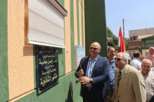افتتاح مدارس جديدة وتشكيل لجان صيانة.. جولة تفقدية لمحافظ القليوبية قبل الدراسة