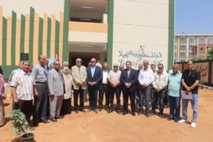 افتتاح مدارس جديدة وتشكيل لجان صيانة.. جولة تفقدية لمحافظ القليوبية قبل الدراسة