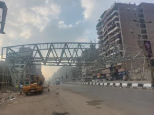 كوبري مشاة جديد بمحور العصار في القليوبية لخدمة الطلاب وتعزيز السلامة المرورية