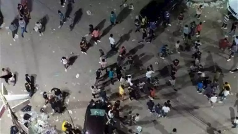 بنها تشهد مشاجرة «المولوتوف».. الأمن يضبط المتهمين بعد تداول الفيديو على مواقع التواصل بنها تشهد مشاجرة «المولوتوف».. الأمن يضبط المتهمين بعد تداول الفيديو على مواقع التواصل