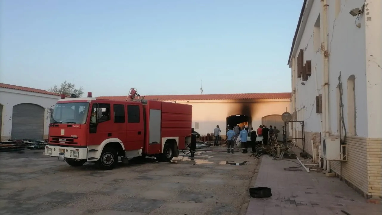 حريق هائل يلتهم مخزن زيوت بمسطرد والحماية المدنية بالقليوبية تنجح في منع كارثة محققة حريق هائل يلتهم مخزن زيوت بمسطرد والحماية المدنية بالقليوبية تنجح في منع كارثة محققة