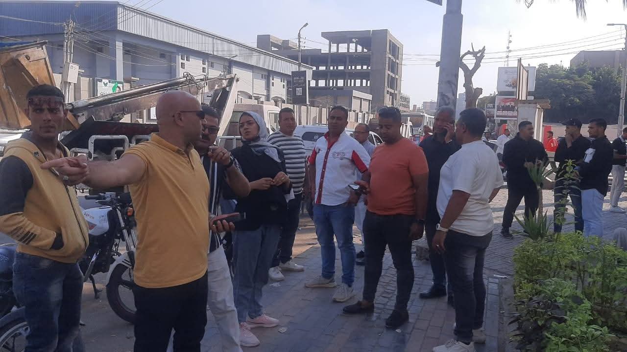 نائب محافظ القليوبية تقود حملة ببنها لإزالة الإعلانات المخالفة وتقنين الأوضاع نائب محافظ القليوبية تقود حملة ببنها لإزالة الإعلانات المخالفة وتقنين الأوضاع