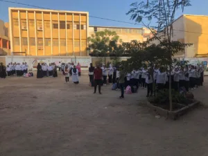 جولة مفاجئة لمدارس بنها.. مدير تعليم القليوبية يتابع الفصول ويشدد على مواكبة التعليم للتحول الرقمي