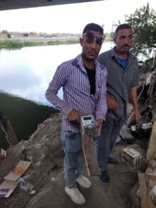 محافظ القليوبية يقود حملة ميدانية مفاجئة لإعادة الانضباط بمدخل بنها ويأمر بإزالة الإشغالات فورًا وتحرير محاضر للمخالفين