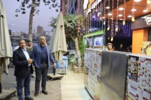 القليوبية تشن حملة صارمة: إزالة الإشغالات وغلق مطعمين مخالفين بشبرا الخيمة