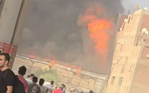 مصرع شخص في حريق داخل مخزن خردة بشبرا الخيمة.. دقائق من اللهب وحالة فزع بين الأهالي