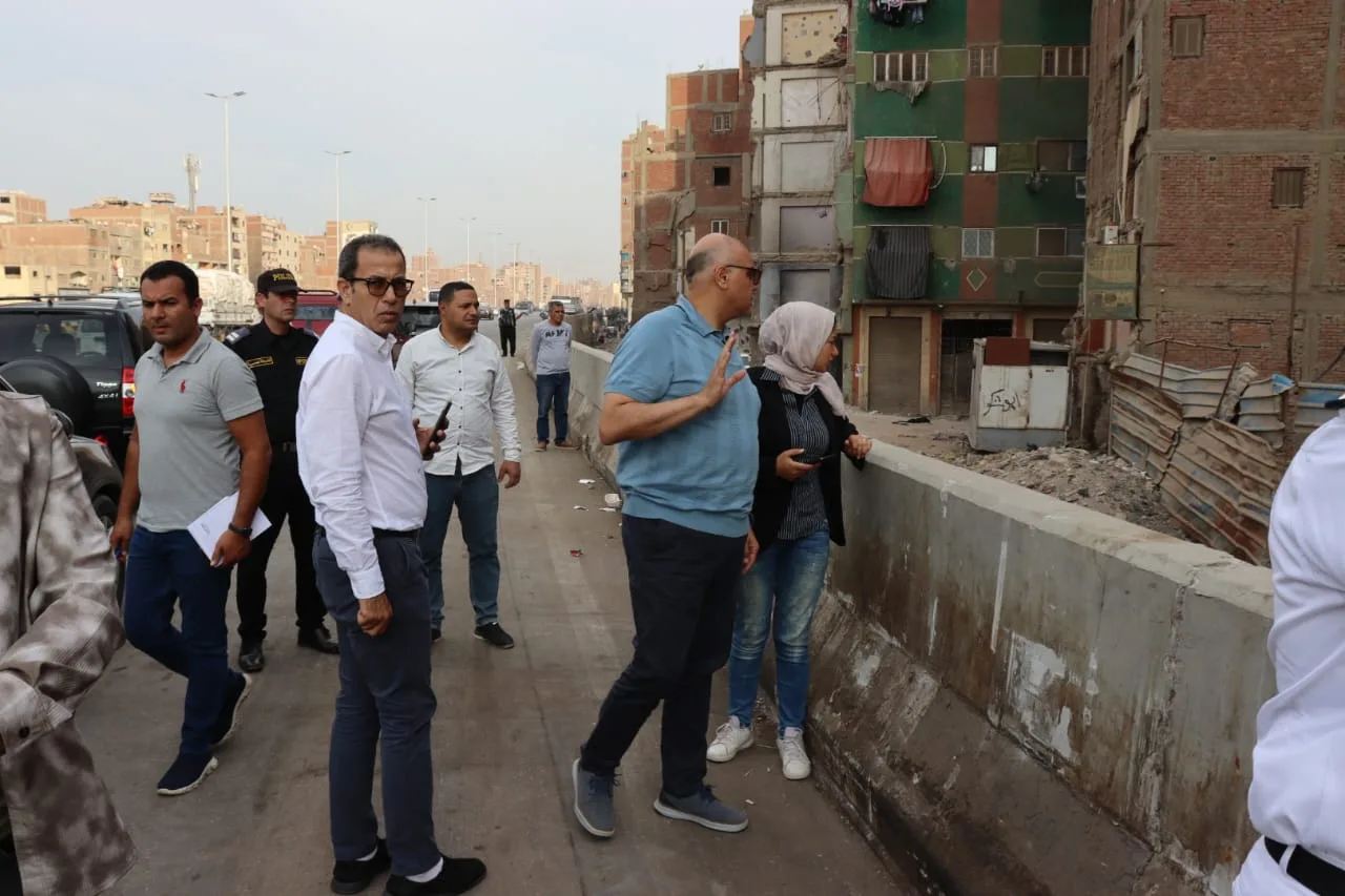 محافظ القليوبية يتفقد محور العصار والطريق الدائري لمتابعة النظافة والإشغالات محافظ القليوبية يتفقد محور العصار والطريق الدائري لمتابعة النظافة والإشغالات