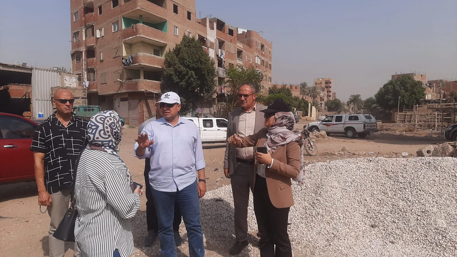 محافظ القليوبية يتابع حملة إزالة التعديات والبناء المخالف بقرية القلج بالخانكة محافظ القليوبية يتابع حملة إزالة التعديات والبناء المخالف بقرية القلج بالخانكة