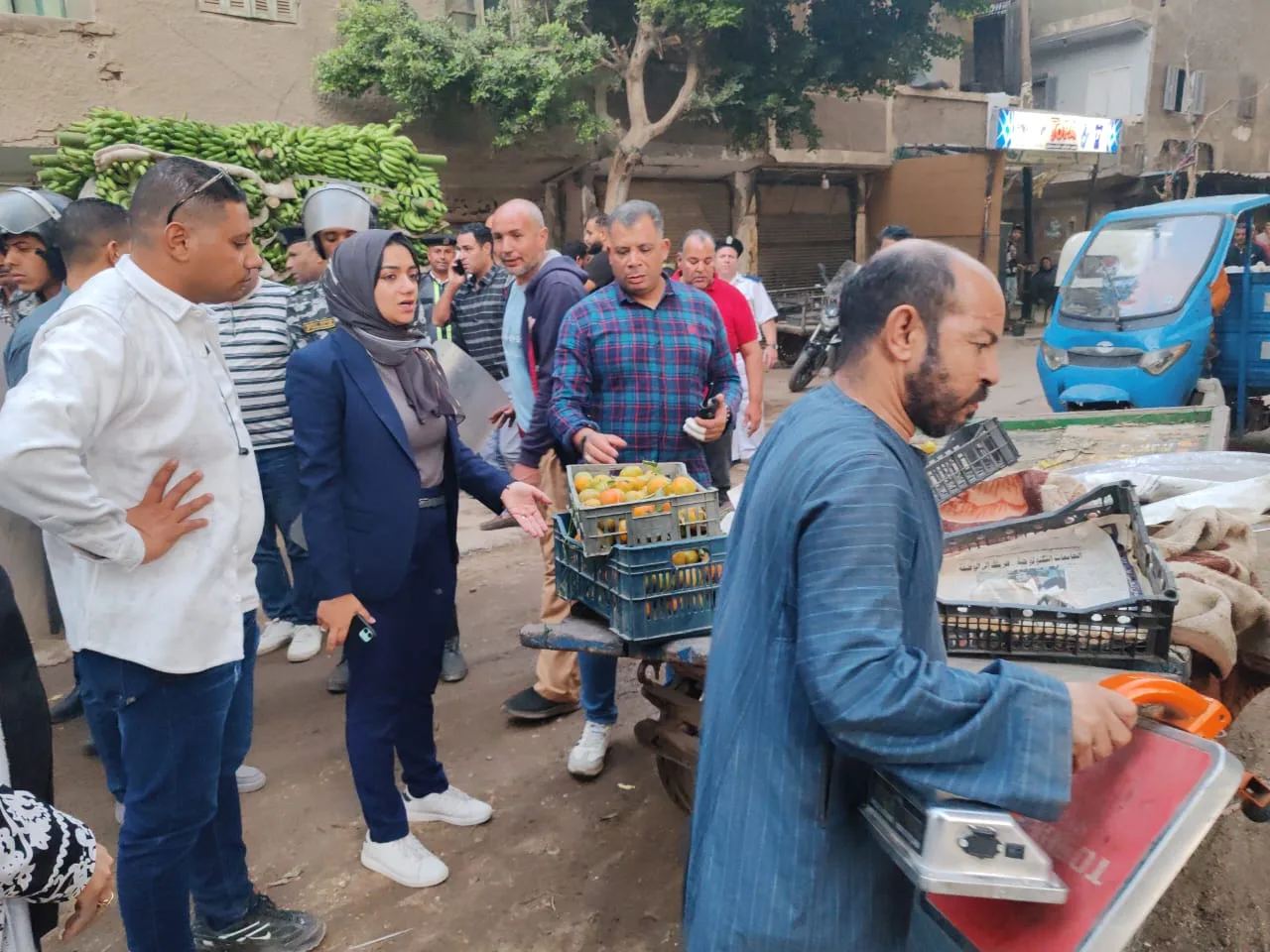 بتوجيهات المحافظ.. نائبة القليوبية تشن حملة مكبرة لإزالة الإشغالات وتحسين الشوارع بشبرا الخيمة