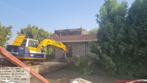 محافظ القليوبية يتابع إزالة 12 حالة تعدٍ "مغمورة بالمياه " بفرع رشيد بالقناطر الخيرية