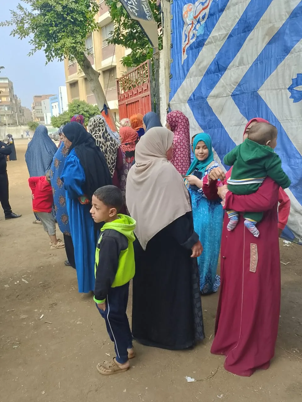 إقبال كثيف من المواطنين في اليوم الأول لانتخابات مجلس النواب بشبين القناطر