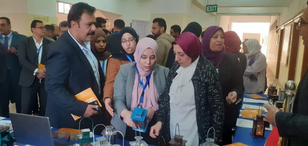 نائب رئيس جامعة بنها تفتتح معرض "صُنع في هندسة بنها" للمنتجات الطلابية