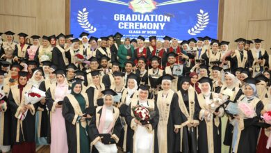 رئيس جامعة بنها يشهد حفل تخرج دفعة جديدة من طلاب كلية التمريض رئيس جامعة بنها يشهد حفل تخرج دفعة جديدة من طلاب كلية التمريض