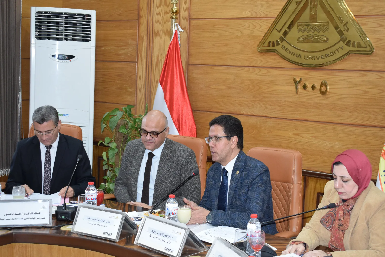 الجيزاوي ومحافظ القليوبية يستعرضان إنجازات جامعة بنها ويؤكدان على تعزيز الشراكة الاستراتيجية