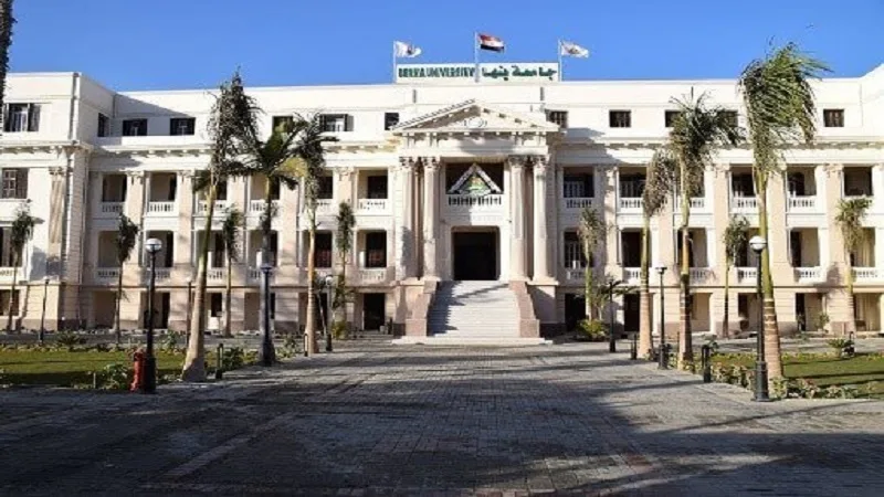 رئيس جامعة بنها يعلن إطلاق لجنة مركزية للحياد الكربوني والتحول الأخضر بالجامعة