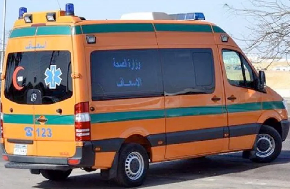 إصابة 3 أشخاص في حادث انقلاب ميكروباص على طريق شبرا–بنها الحر