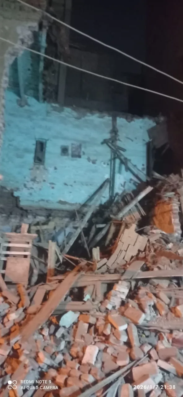محافظ القليوبية يوجّه بتشكيل لجنة فنية هندسية بعد انهيار جزء من مبنى بالقناطر الخيرية محافظ القليوبية يوجّه بتشكيل لجنة فنية هندسية بعد انهيار جزء من مبنى بالقناطر الخيرية