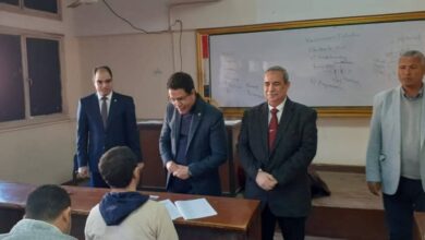 الجيزاوي يتفقد امتحانات «النوعية» و«العلوم» ببنها ويوجه بسرعة التصحيح