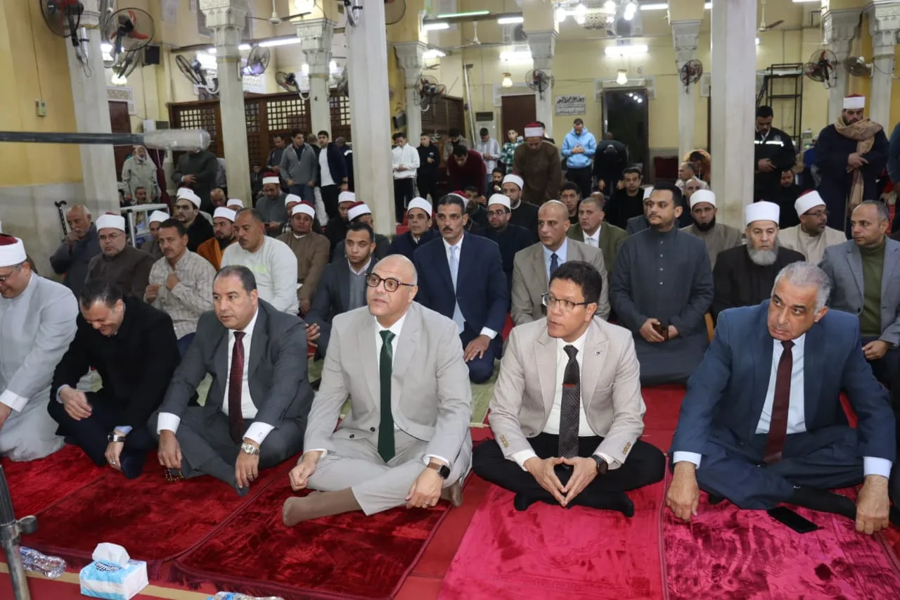 محافظ القليوبية يشهد احتفالية الأوقاف بذكرى الإسراء والمعراج بمسجد ناصر ببنها محافظ القليوبية يشهد احتفالية الأوقاف بذكرى الإسراء والمعراج بمسجد ناصر ببنها