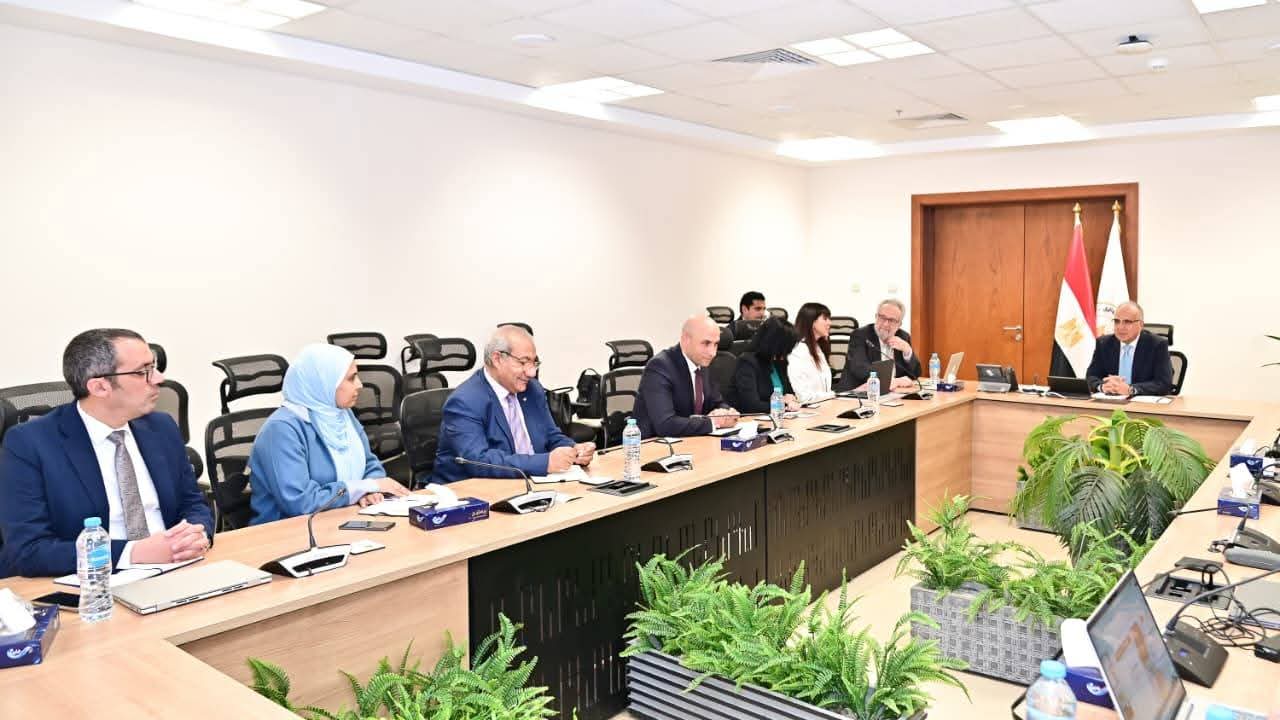 نحو ثلثي المحافظين ما بين نقل إلى محافظات أخرى أو عدم الاستمرار في مناصبهم.. تعرف علي تفاصيل حركة المحافظين والوزراء
