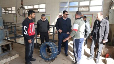 رئيس شركة مياه القليوبية يتفقد محطة رفع الصرف الصحي بميت حلفا