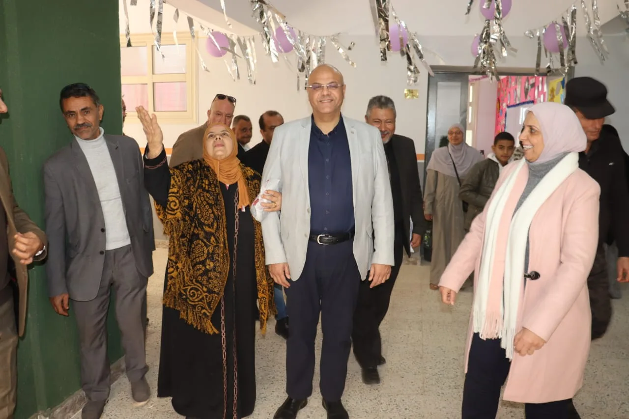 محافظ القليوبية يفتتح مدرستين بكفر شكر استعدادًا لانطلاق الفصل الدراسي الثاني