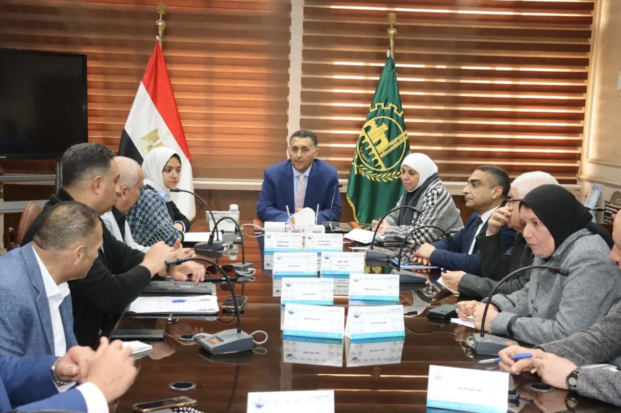 محافظ القليوبية لرؤساء المدن: لا تهاون مع المقصرين.. وتسريع التقنين والرصف أولوية المرحلة محافظ القليوبية لرؤساء المدن: لا تهاون مع المقصرين.. وتسريع التقنين والرصف أولوية المرحلة