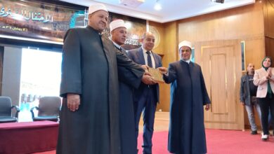 تكريم المستشار مصطفي عبد الحميد فرج رئيس هيئة الشبان العالمية بالقليوبية خلال احتفالية تأسيس الأزهر الشريف تكريم المستشار مصطفي عبد الحميد فرج رئيس هيئة الشبان العالمية بالقليوبية خلال احتفالية تأسيس الأزهر الشريف