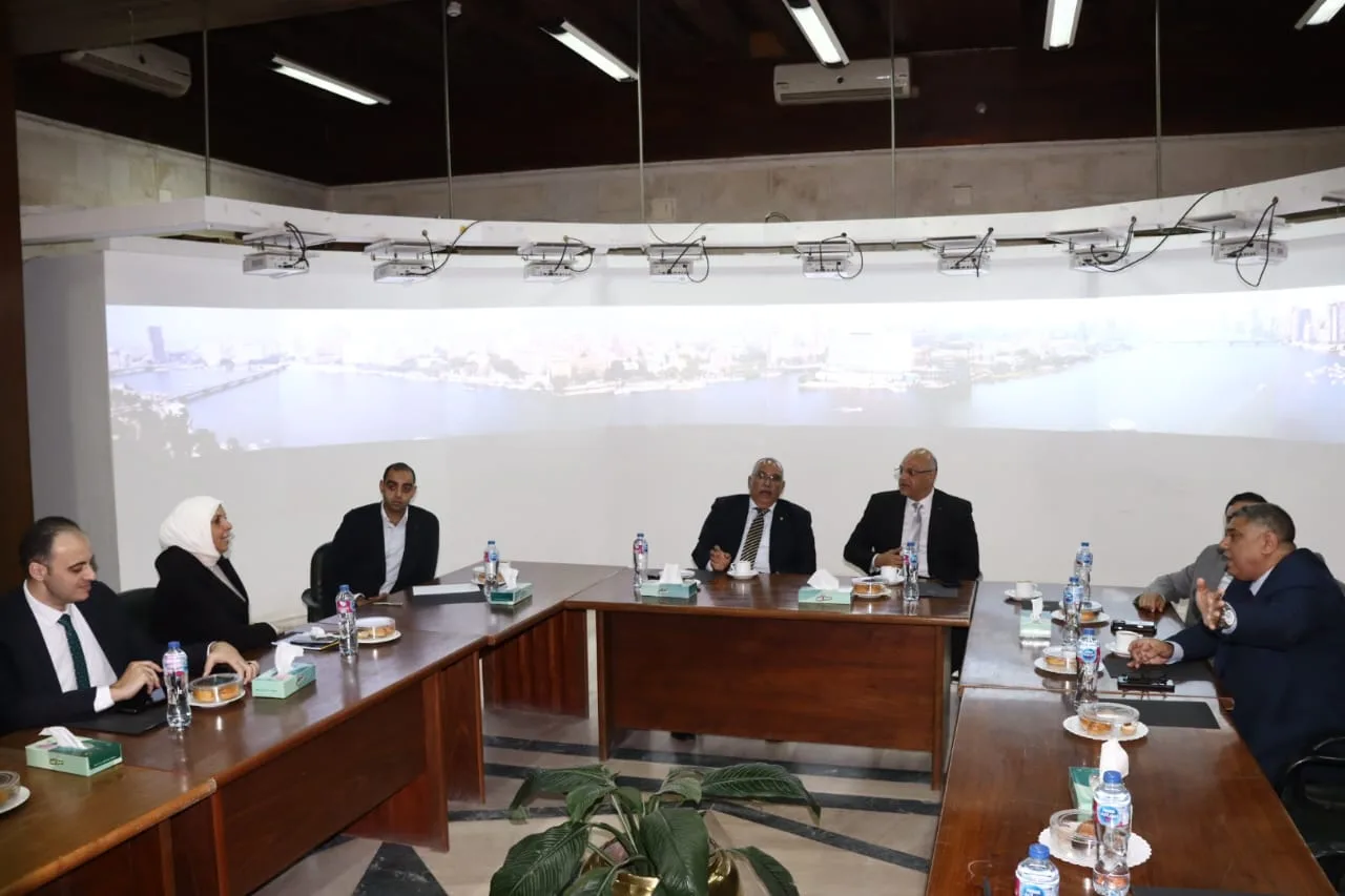 محافظ القليوبية يبحث مع رئيس الجهاز القومي للتنسيق الحضاري تطوير الواجهات المطلة على الطريق الدائري محافظ القليوبية يبحث مع رئيس الجهاز القومي للتنسيق الحضاري تطوير الواجهات المطلة على الطريق الدائري