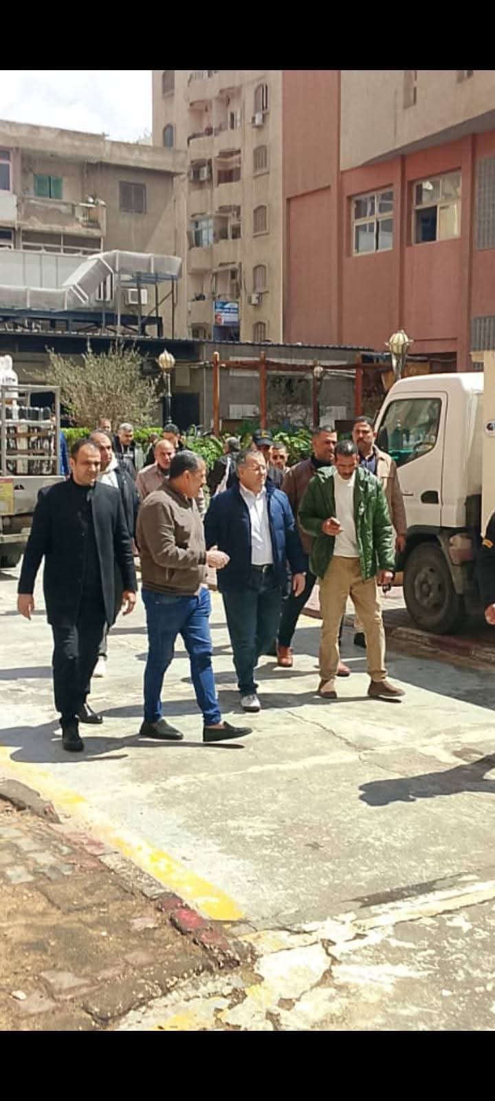 مدير مستشفيات جامعة بنها يتفقد المنشآت الطبية ويؤكد استمرارية تقديم الخدمات رغم الأمطار مدير مستشفيات جامعة بنها يتفقد المنشآت الطبية ويؤكد استمرارية تقديم الخدمات رغم الأمطار