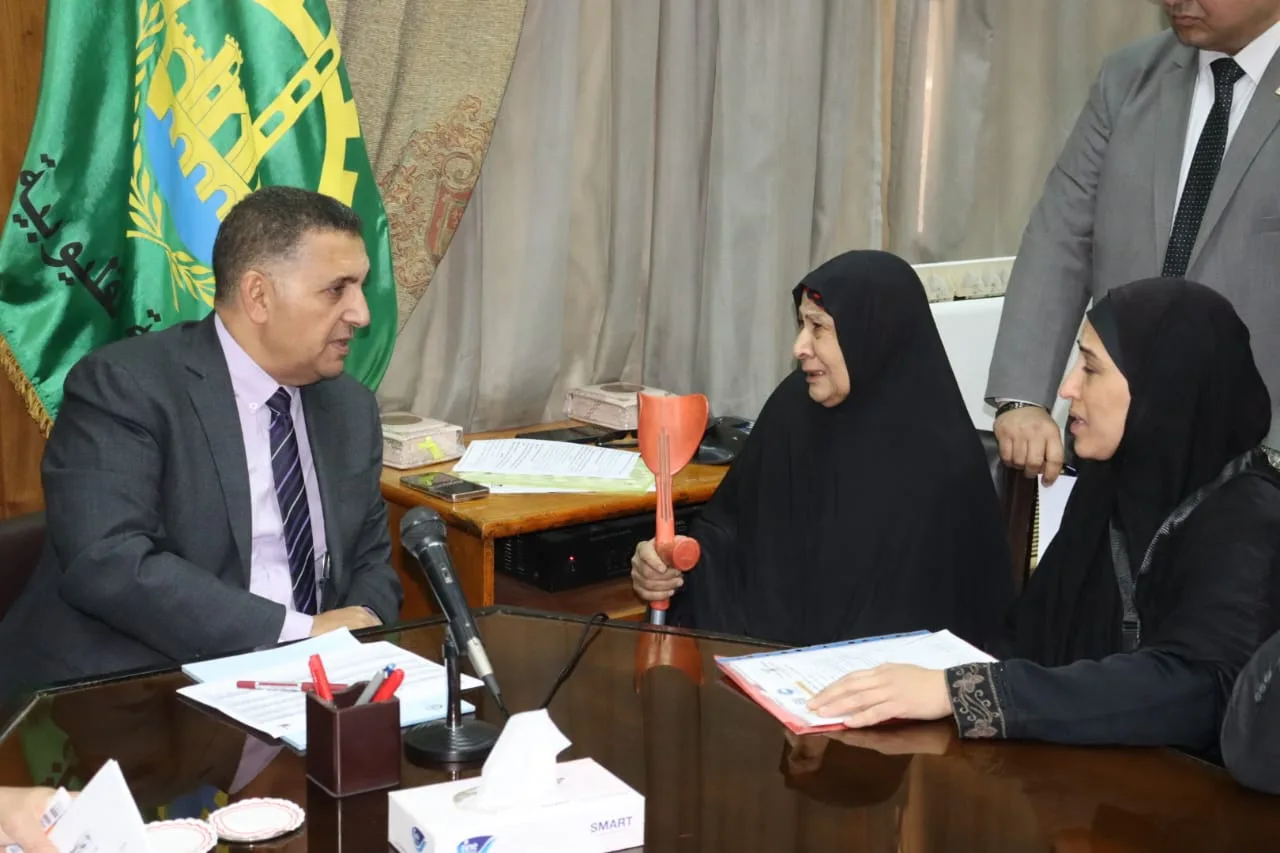 محافظ القليوبية في أول لقاء جماهيري بشبرا الخيمة: حلول عاجلة لمشكلات المواطنين وتحسين الخدمات محافظ القليوبية في أول لقاء جماهيري بشبرا الخيمة: حلول عاجلة لمشكلات المواطنين وتحسين الخدمات