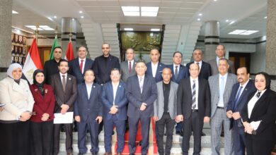 محافظ القليوبية يطلق مرحلة جديدة من التعاون مع نواب البرلمان لتحقيق قفزة حقيقية في خدمات المواطنين محافظ القليوبية يطلق مرحلة جديدة من التعاون مع نواب البرلمان لتحقيق قفزة حقيقية في خدمات المواطنين