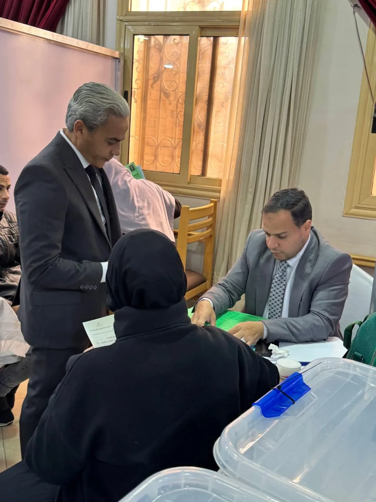 نقيب مهندسي القليوبية يتقدم جولة الانتخابات ويحث 34 ألف مهندس على المشاركة الفعالة نقيب مهندسي القليوبية يتقدم جولة الانتخابات ويحث 34 ألف مهندس على المشاركة الفعالة