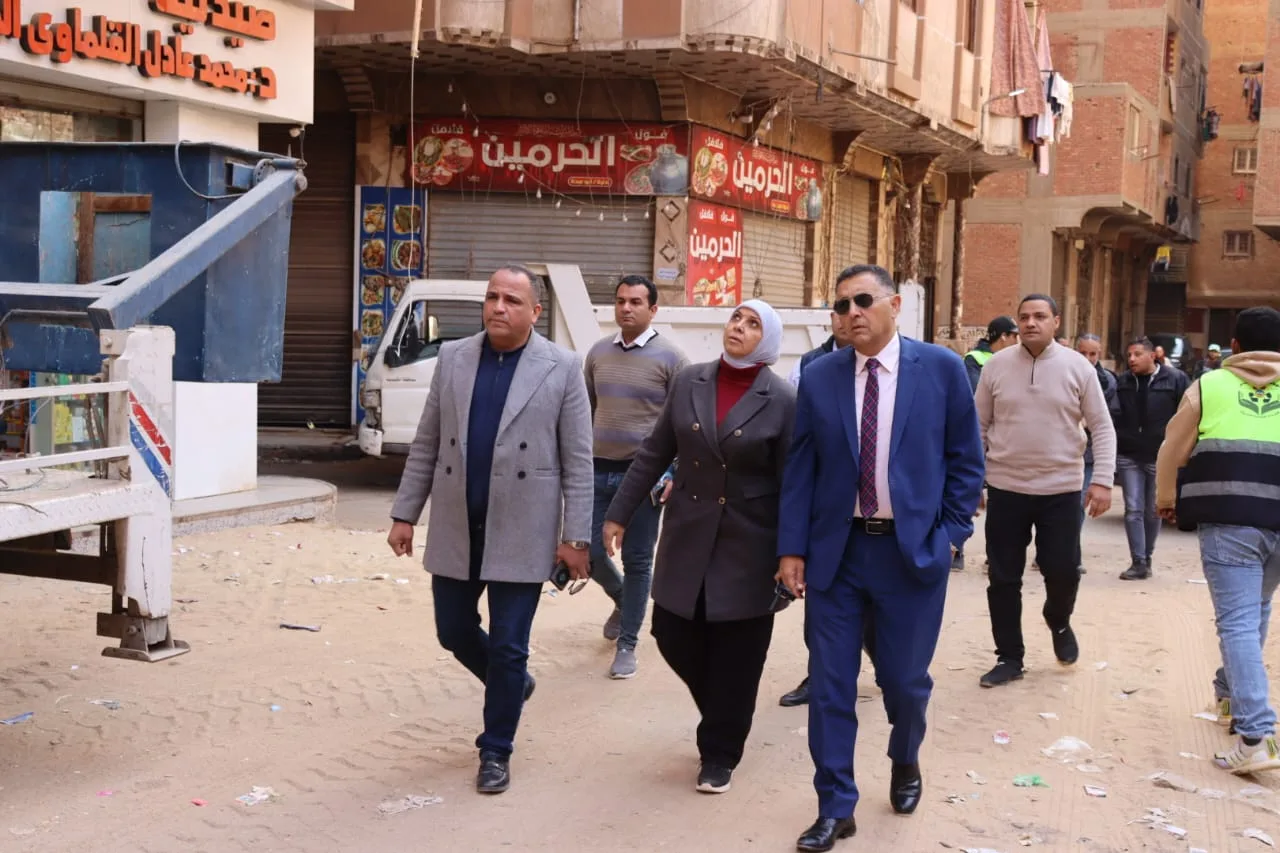 محافظ القليوبية يشرف ميدانياً على إزالة 7 طوابق مخالفة ببرج سكني في الخصوص ضمن الموجة 28