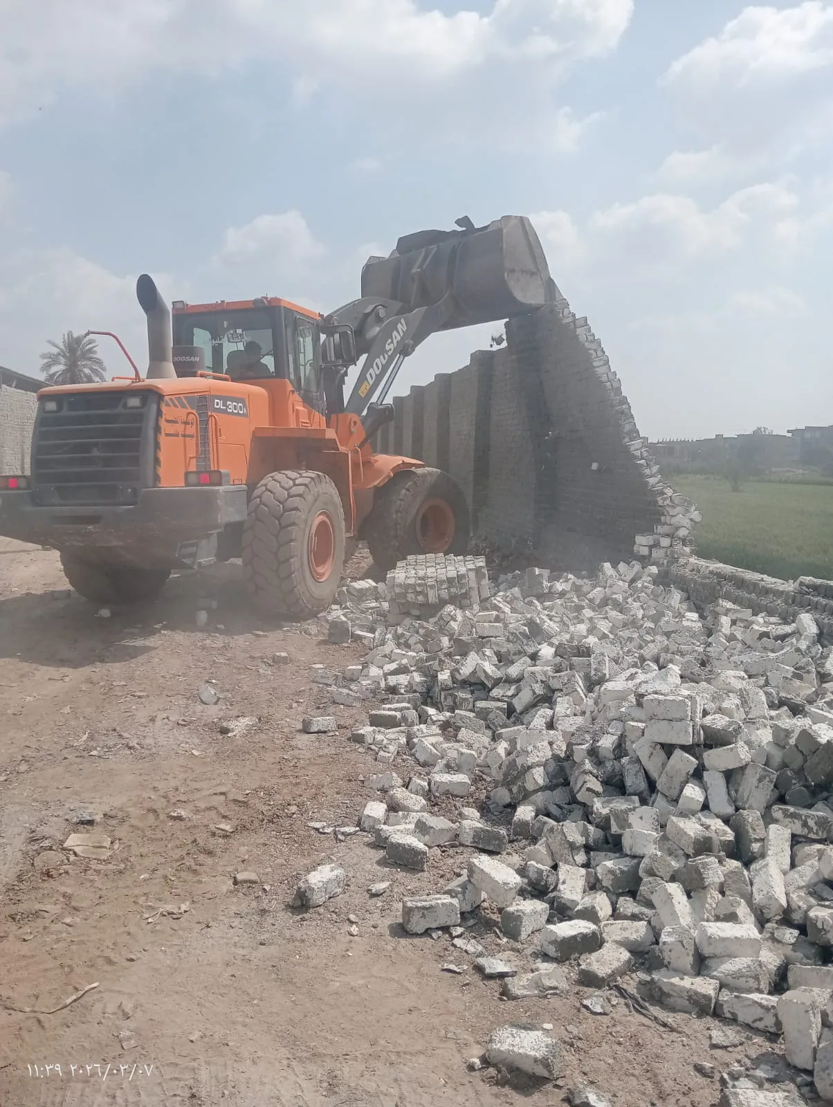 محافظ القليوبية يتابع ازالة التعديات بمركز قليوب ضمن الموجه 28 محافظ القليوبية يتابع ازالة التعديات بمركز قليوب ضمن الموجه 28