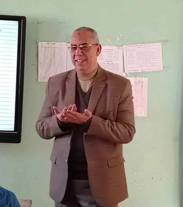 مدير تعليم القليوبية يجري جولة مفاجئة لمتابعة انتظام الدراسة بمدارس بنها