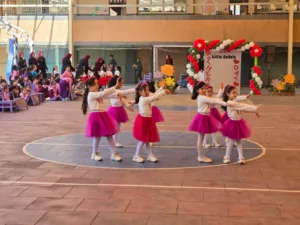 الشبان ببنها تحتفل بعيد الأم.. فعاليات تفاعلية وأجواء مليئة بالبهجة للأطفال وأولياء الأمور