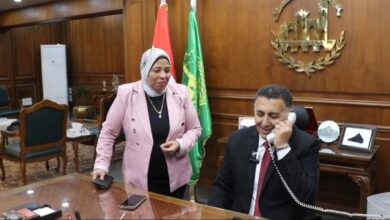 في أول أيام العيد.. محافظ القليوبية يهنئ الأم المثالية هاتفيًا ويكرم جهودها الاستثنائية في أول أيام العيد.. محافظ القليوبية يهنئ الأم المثالية هاتفيًا ويكرم جهودها الاستثنائية