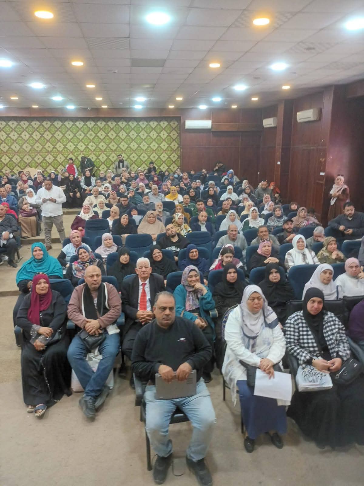 بحضور أكثر من 250 حاجًا.. انطلاق أول لقاء توعوي لحجاج القليوبية بحضور أكثر من 250 حاجًا.. انطلاق أول لقاء توعوي لحجاج القليوبية