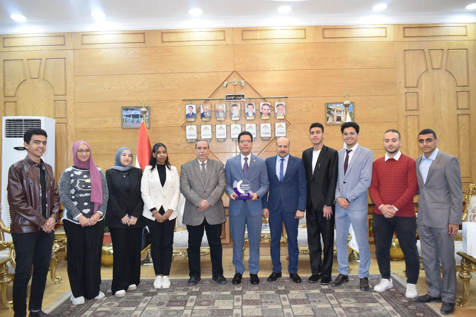 إنجاز جديد لجامعة بنها.. طلاب العلوم يحصدون المركز الثاني في مؤتمر "مصر للطاقة" بمشروع ذكي للطاقة الشمسية إنجاز جديد لجامعة بنها.. طلاب العلوم يحصدون المركز الثاني في مؤتمر "مصر للطاقة" بمشروع ذكي للطاقة الشمسية