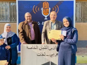 تكريم أوائل الجمهورية في مسابقة الإلقاء الشعري بمجمع مدارس الشبان ببنها