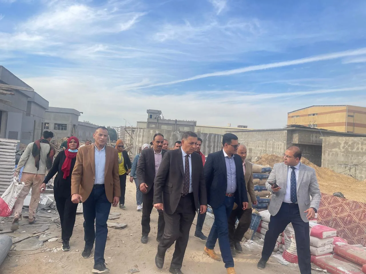 محافظ القليوبية يتابع محطة الصرف الصناعي بالشروق ويوجه بتسريع معدلات التنفيذ ودعم المناطق الصناعية